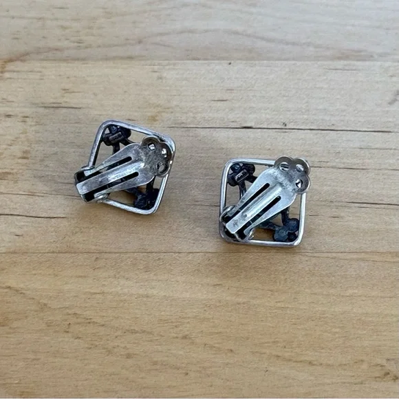 Vintage Diamond Shape Black Onyx Clip On Silver Earrings Rennaisance Victorian - Picture 5 of 8